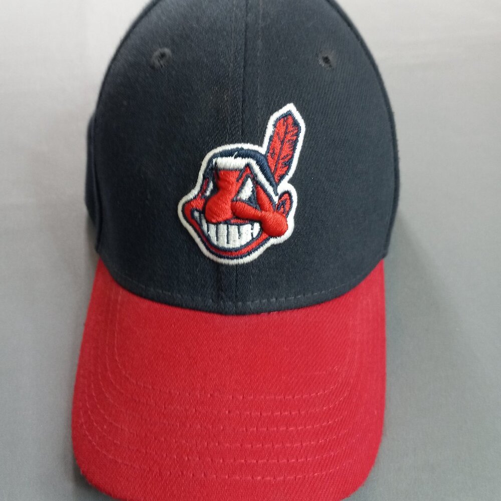 New Era Cleveland Indians Chief Wahoo Hat Kids Youth 39THIRTY Navy Red MLB Cap